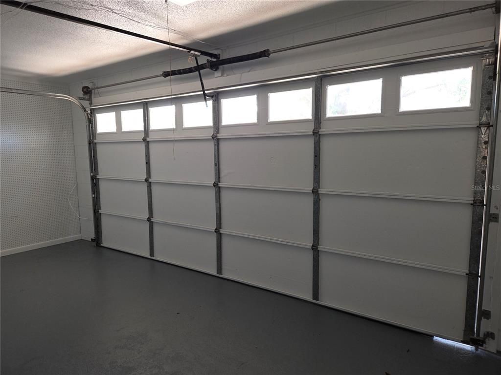 Garage, Interior