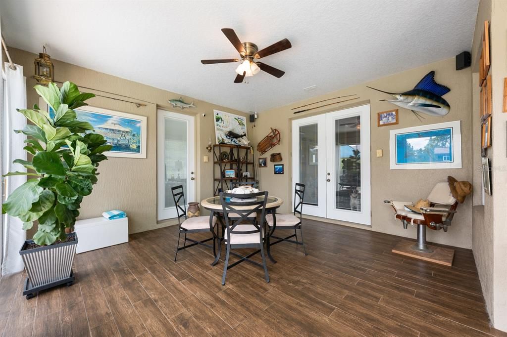 Dining room, Interior, Wood Texture Flooring