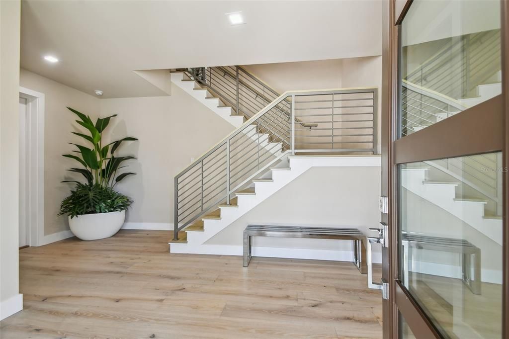 Interior, Recessed Lighting, Wood Texture Flooring