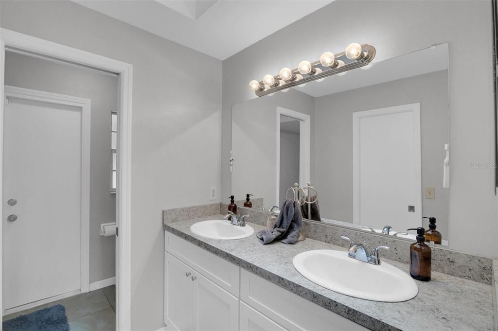Bathroom, Dual Sink Vanities, Interior