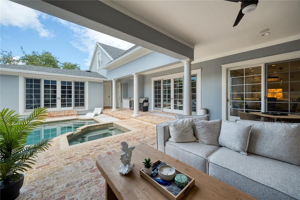 Exterior, Pool