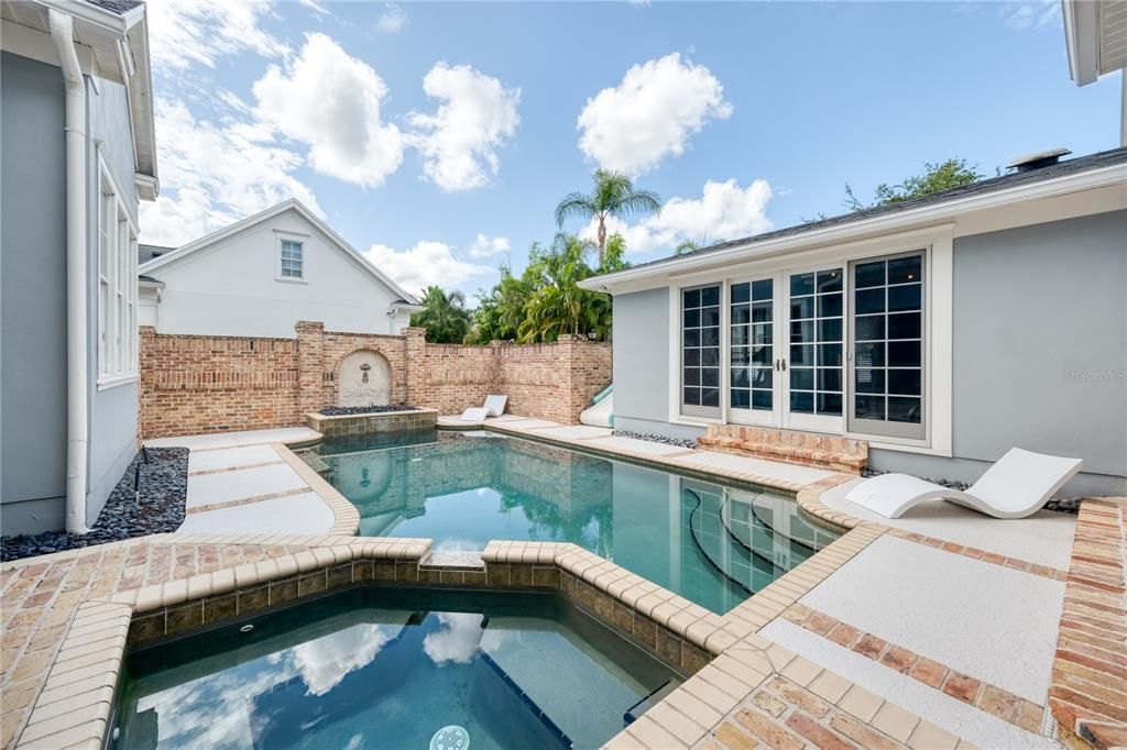 Exterior, Pool
