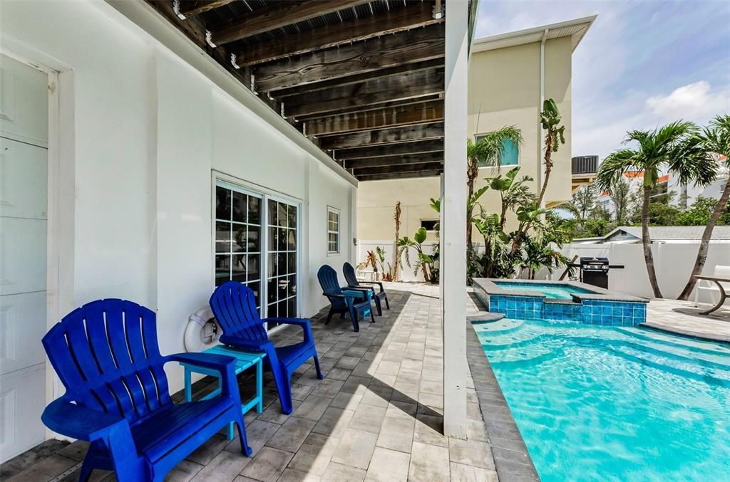 Exterior, Pool