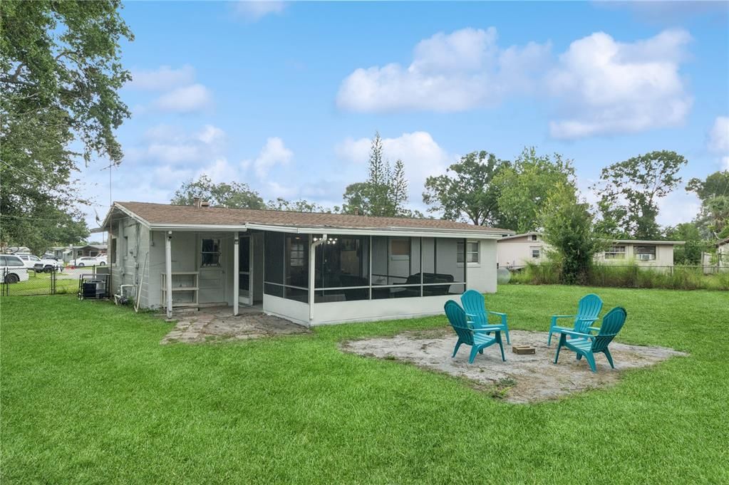 Backyard, Exterior