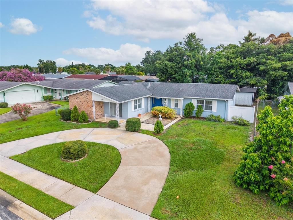 Backyard, Exterior, Facade, Ranch