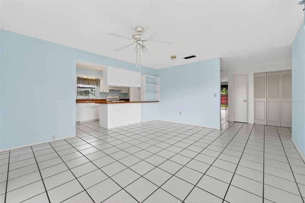 Empty room, Interior, Kitchen