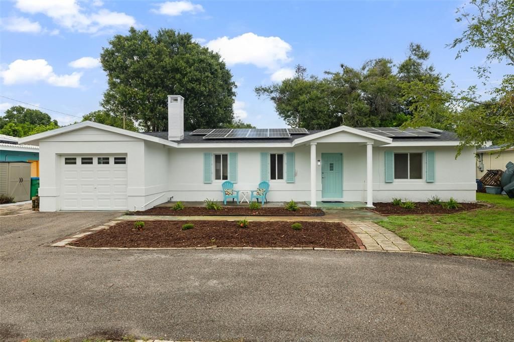 Attached, Exterior, Facade, Solar Panels, Ranch