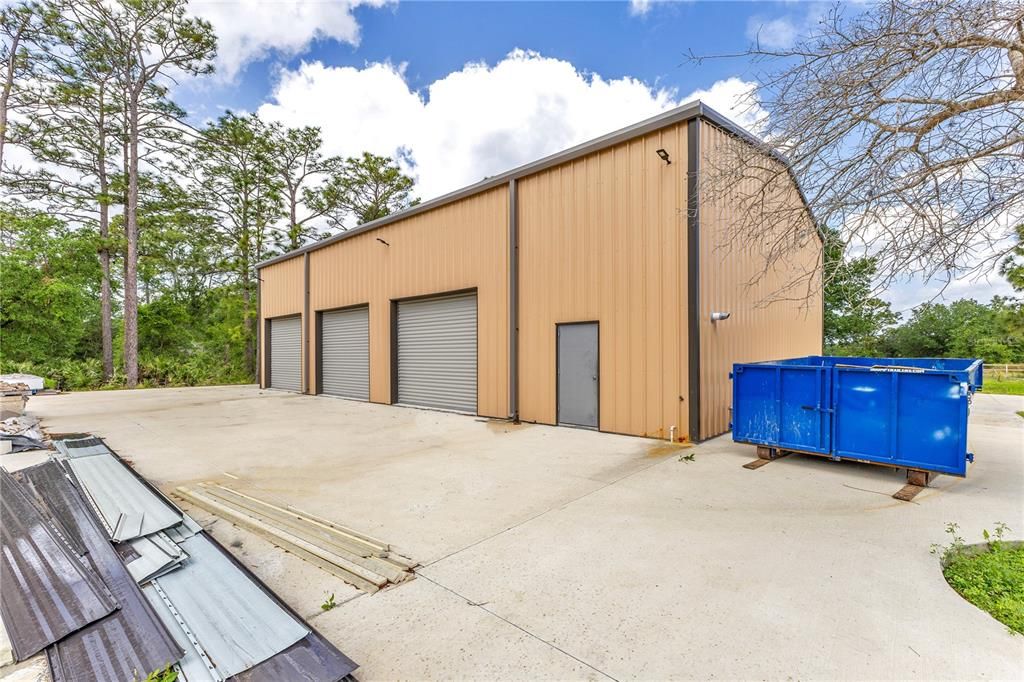 Detached Garage, Exterior