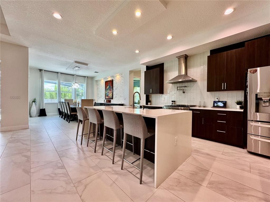 Dining room, Interior, Kitchen, Marble, Pendant Lights, Recessed Lighting, Stainless Steel Appliances