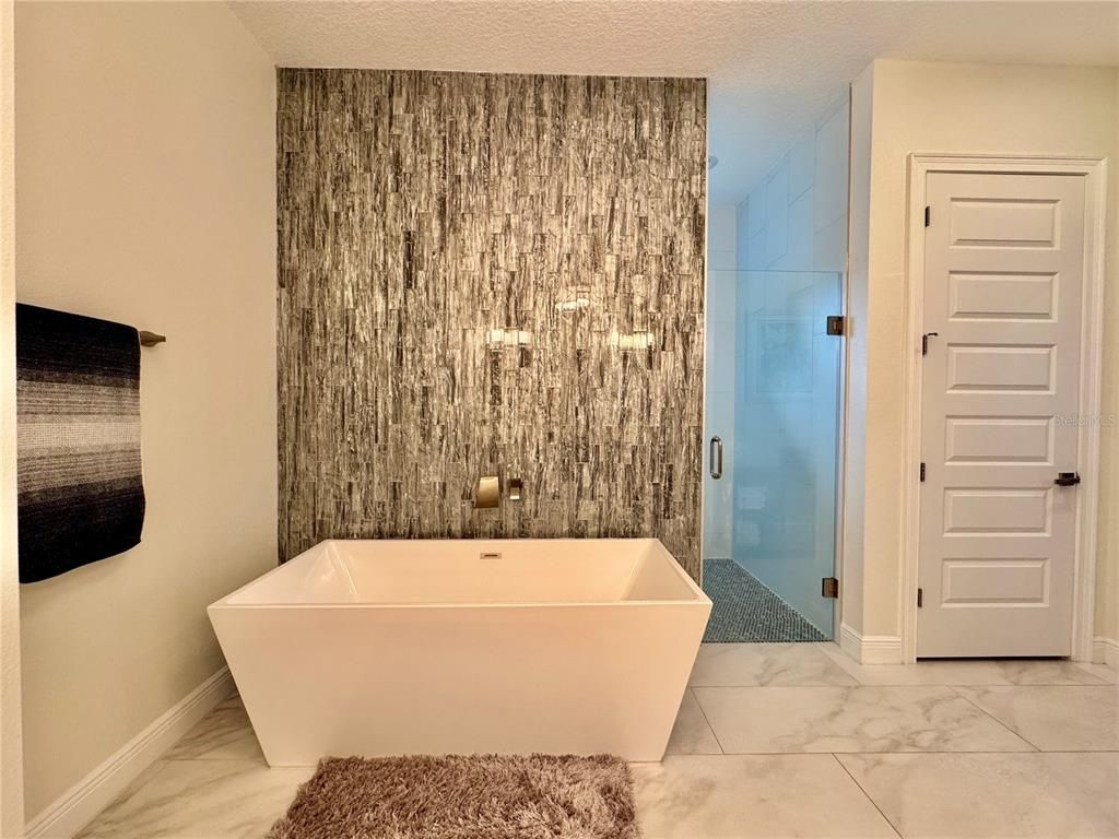 Bathroom, Free Standing Baths, Glass Shower, Interior, Marble