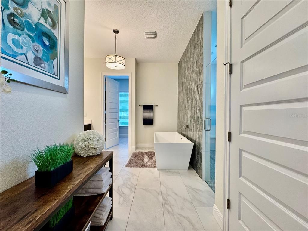 Bathroom, Free Standing Baths, Interior, Marble, Pendant Lights