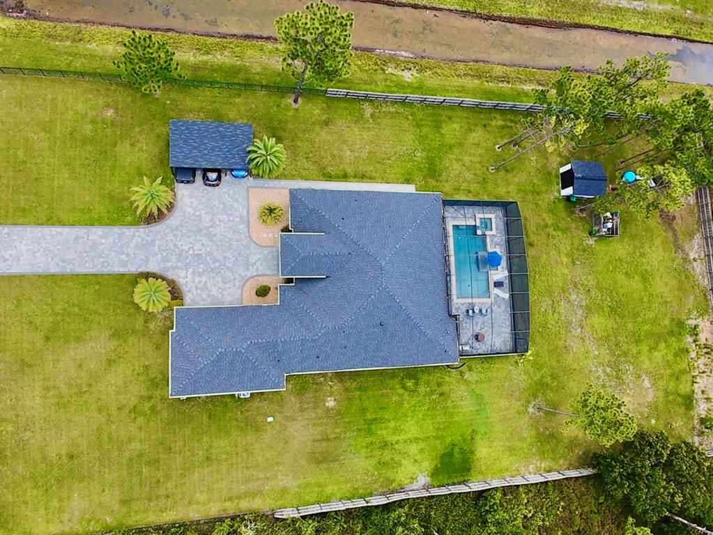 Exterior, Drone