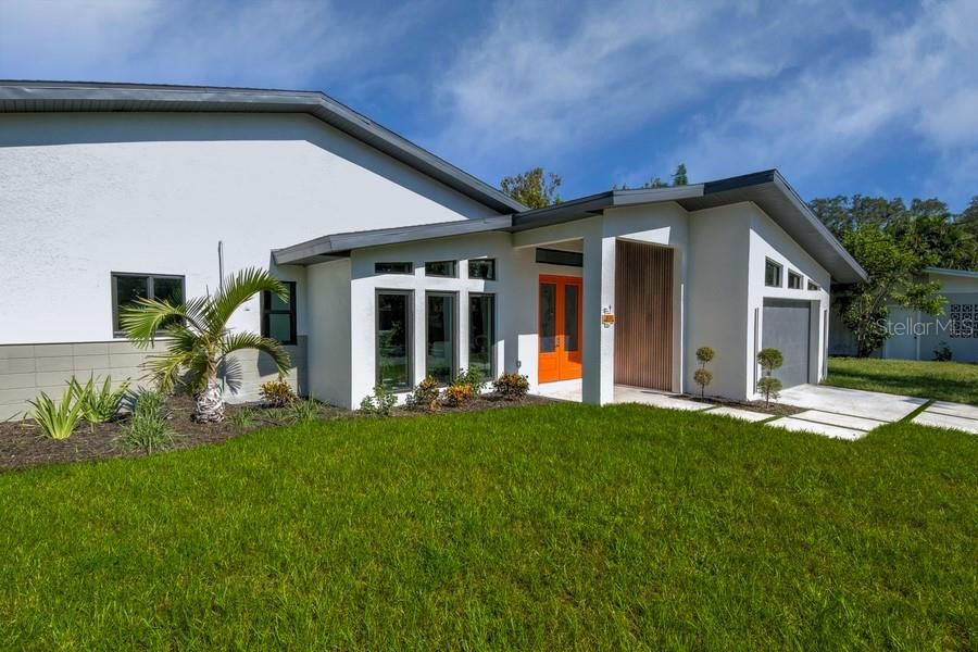 Backyard, Exterior