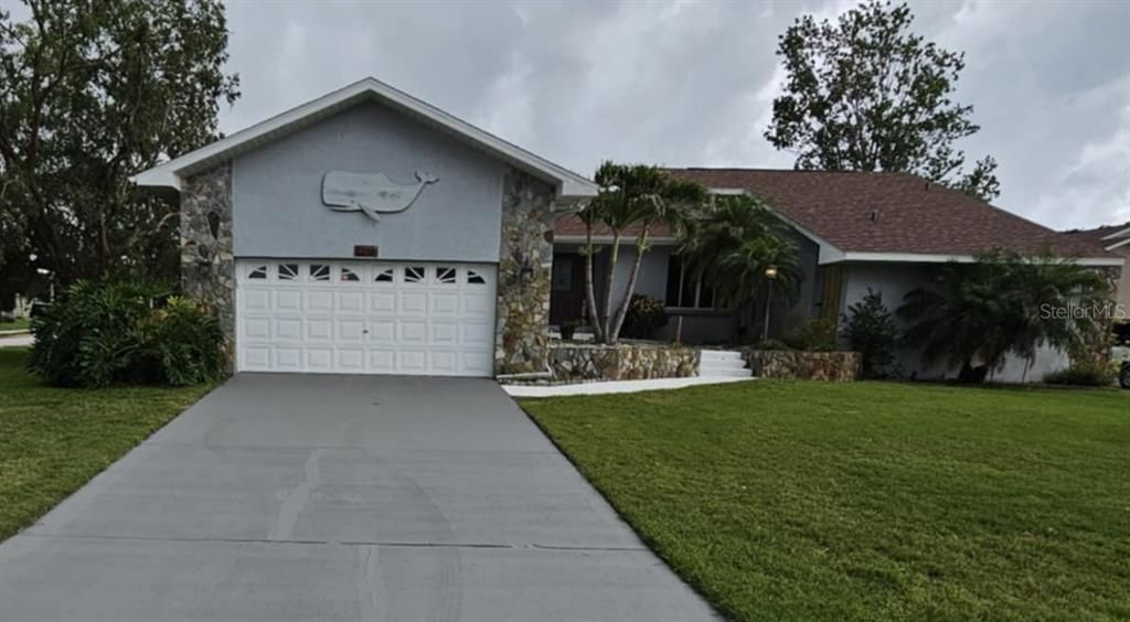 Attached, Backyard, Exterior, Facade, Ranch