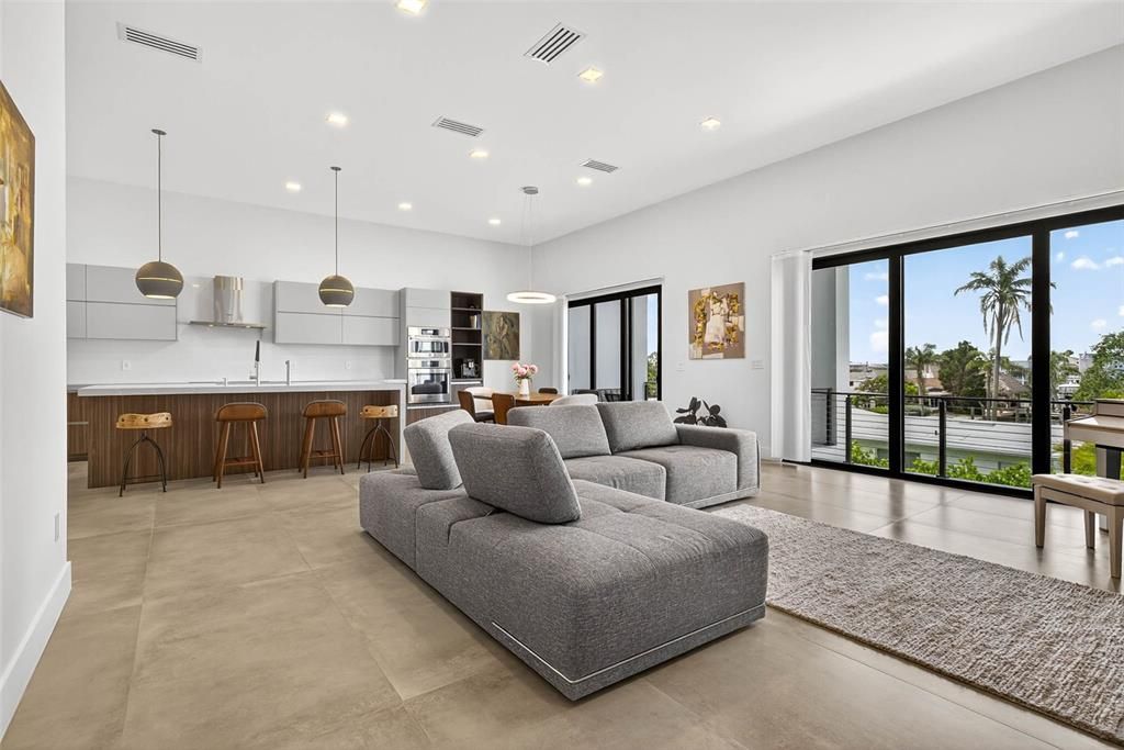 Dining room, Interior, Kitchen, Living room, Pendant Lights, Recessed Lighting, Stainless Steel Appliances