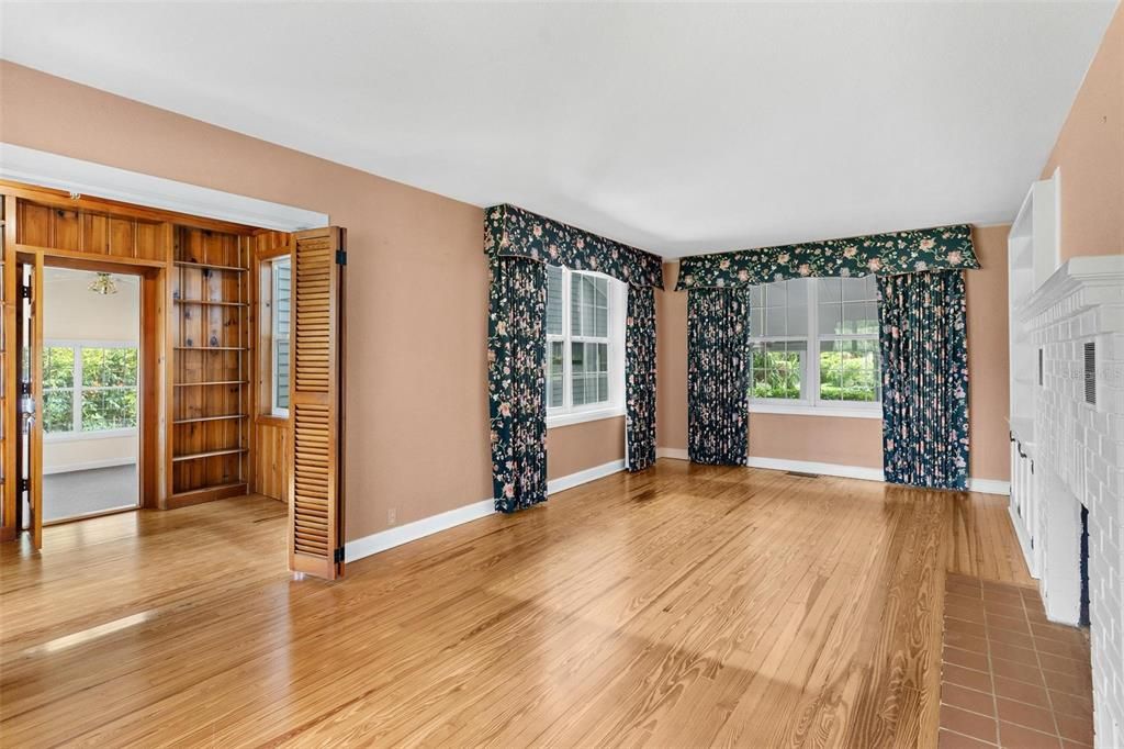 Empty room, Fireplace, Interior, Wood Texture Flooring