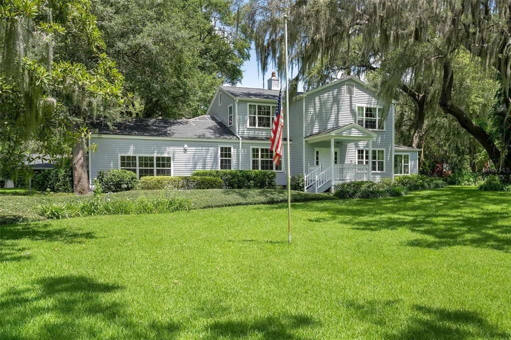 Backyard, Exterior, Facade, Queen Anne Victorian