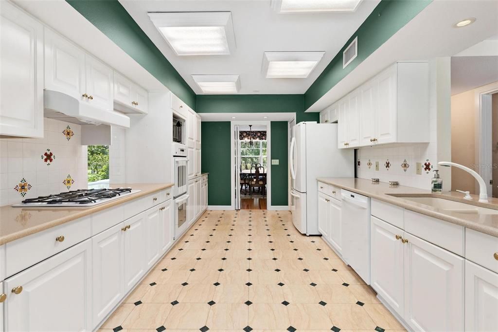 Interior, Kitchen, Recessed Lighting