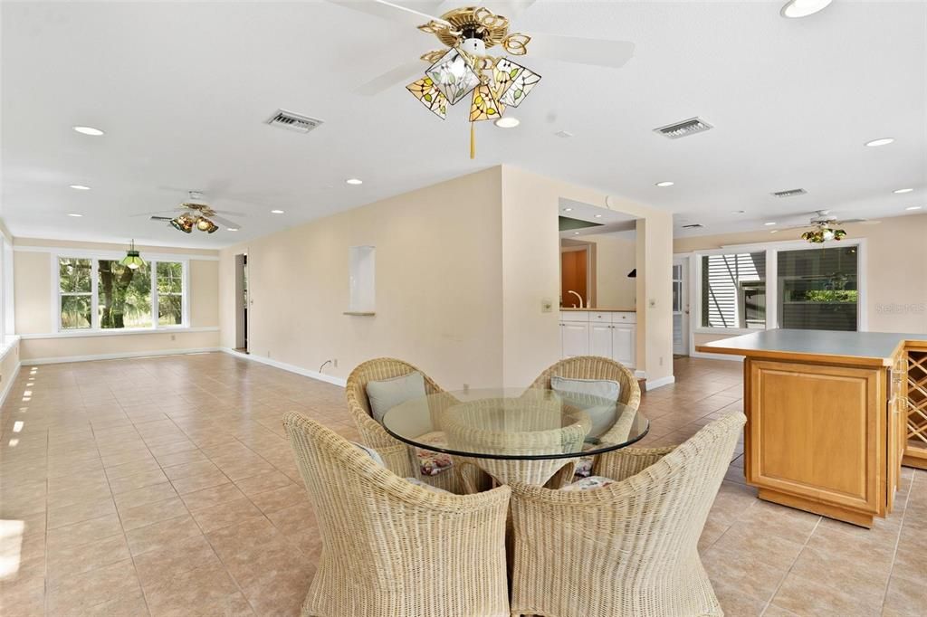 Dining room, Interior, Recessed Lighting