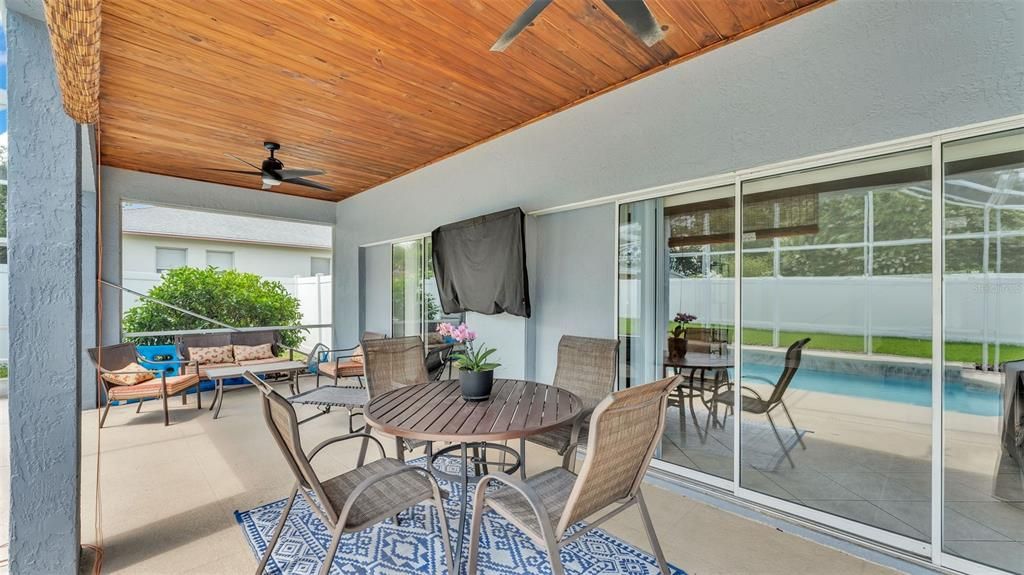 Dining room, Interior, Sun Room, Wooden Ceilings