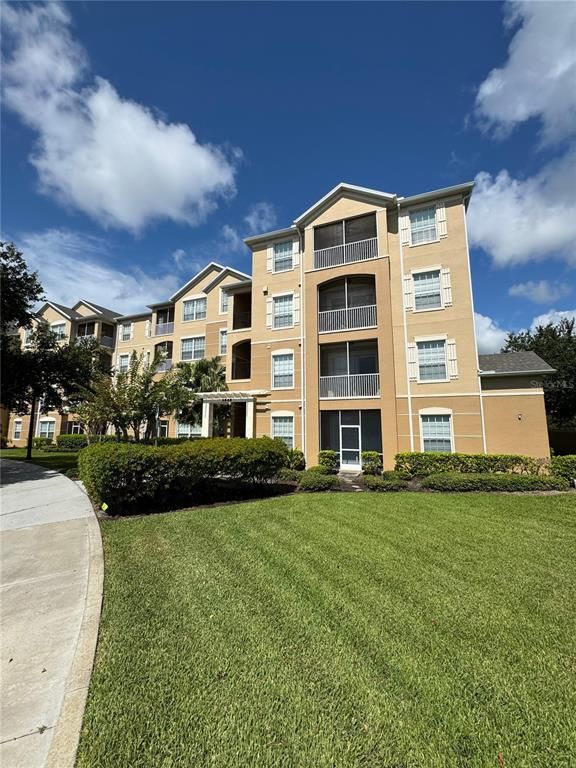 Exterior, Facade, Condo Building