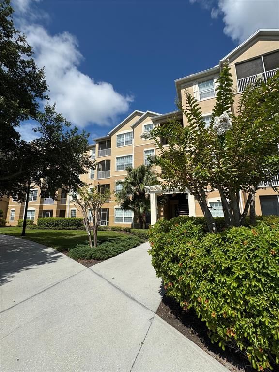 Exterior, Facade, Condo Building