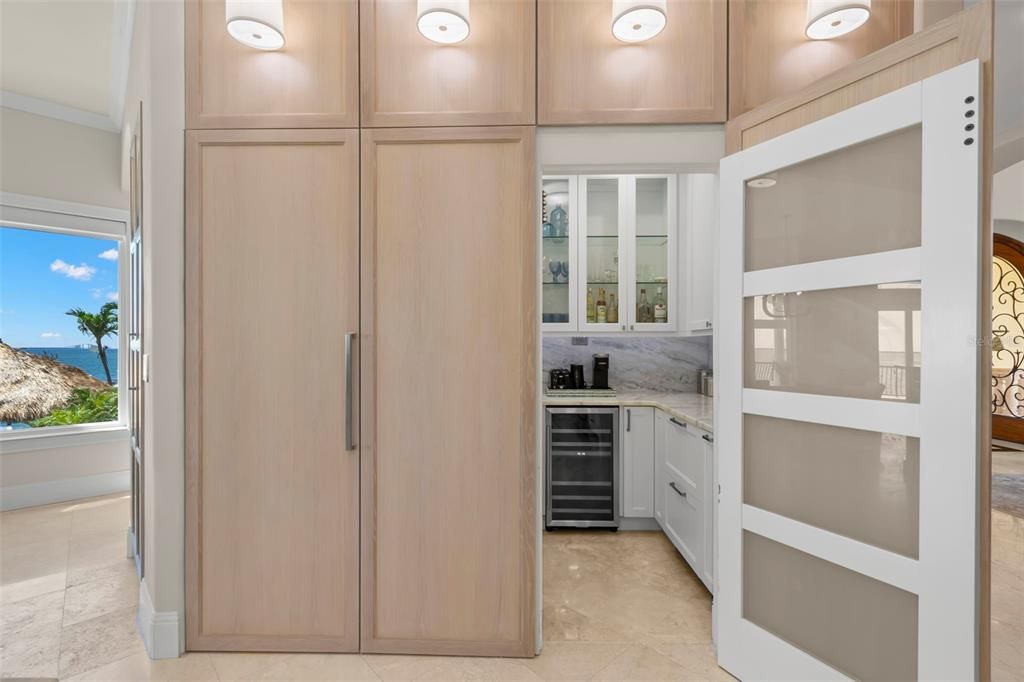 Interior, Kitchen, Stainless Steel Appliances, Water
