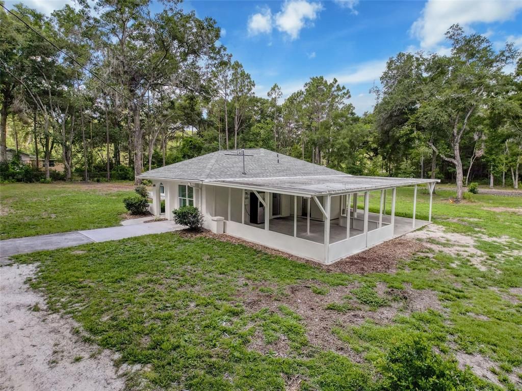 Backyard, Exterior