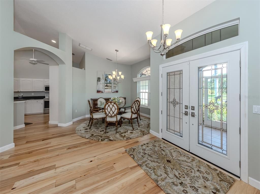 Chandelier, Dining room, Interior, Kitchen, Recessed Lighting, Wood Texture Flooring