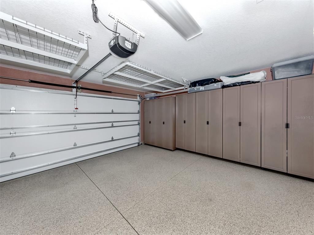 Garage, Interior
