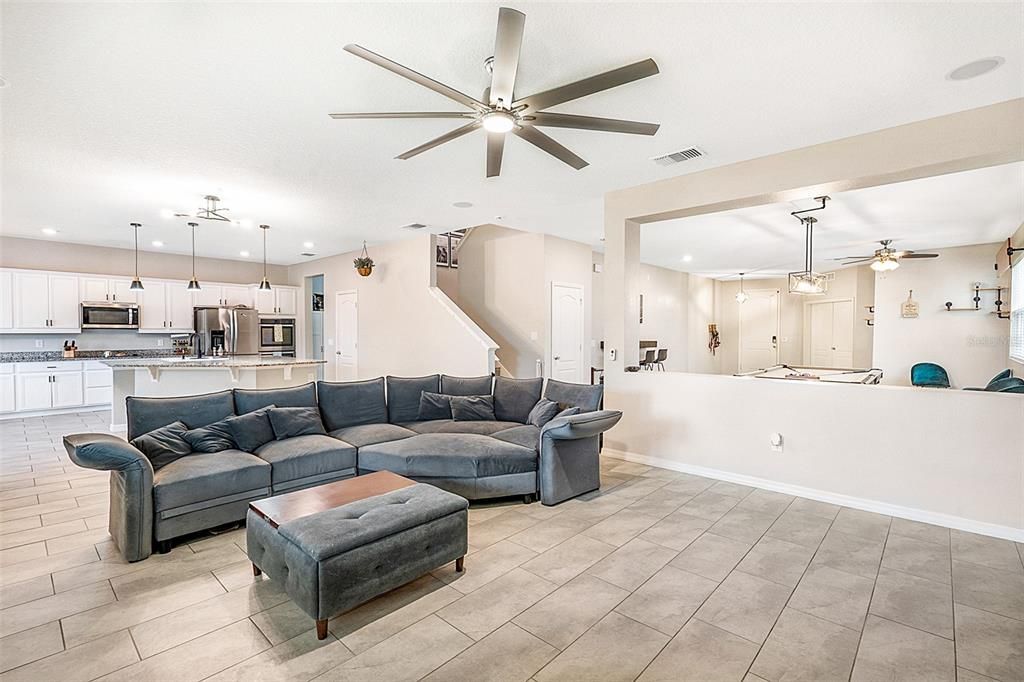 Interior, Kitchen, Living room, Pendant Lights, Recessed Lighting, Stainless Steel Appliances