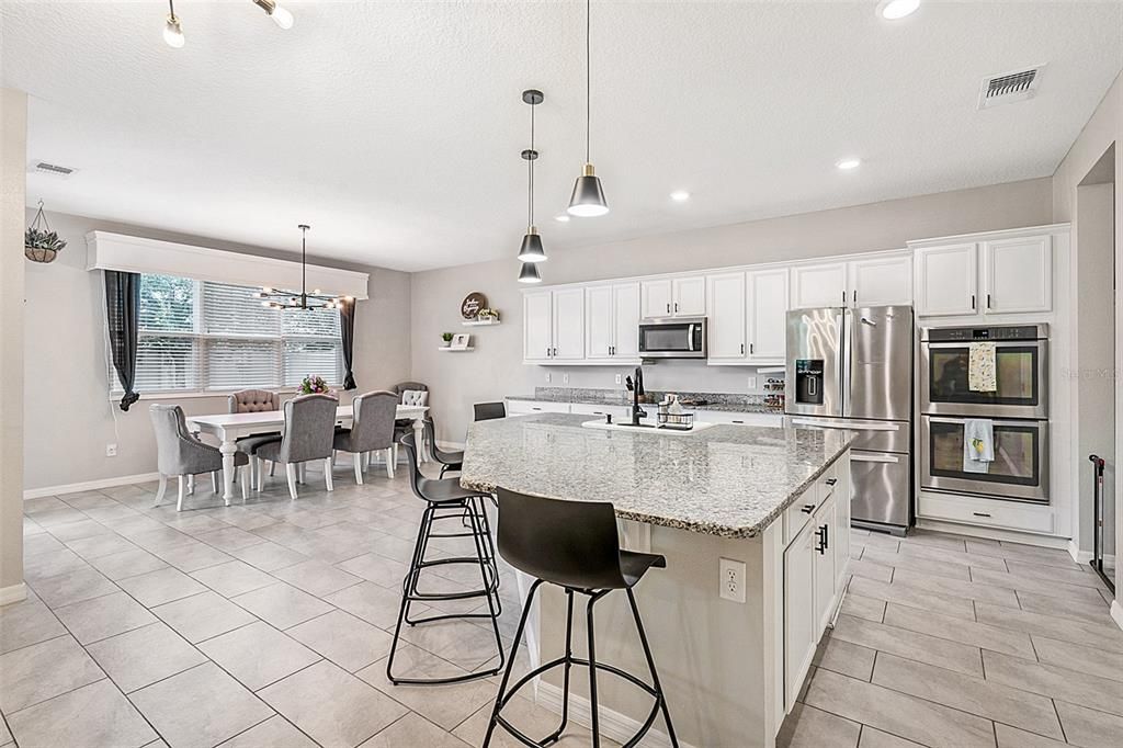 Dining room, Interior, Kitchen, Pendant Lights, Recessed Lighting, Stainless Steel Appliances