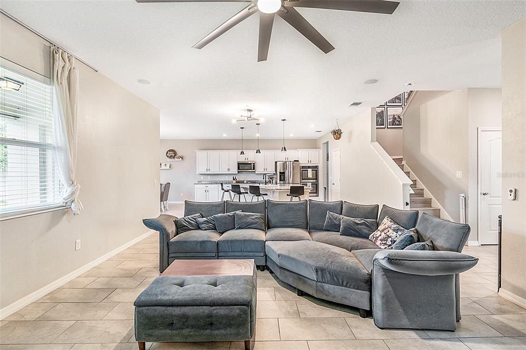 Interior, Kitchen, Living room, Pendant Lights, Recessed Lighting, Stainless Steel Appliances