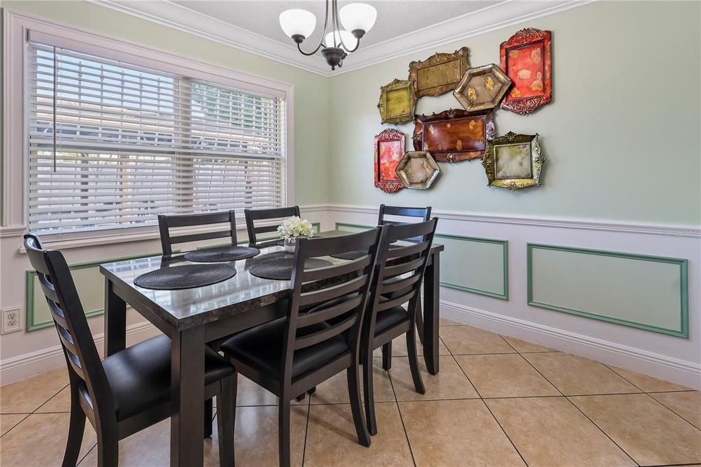Chandelier, Dining room, Interior