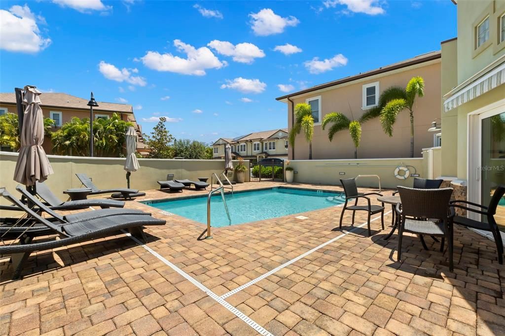 Exterior, Pool
