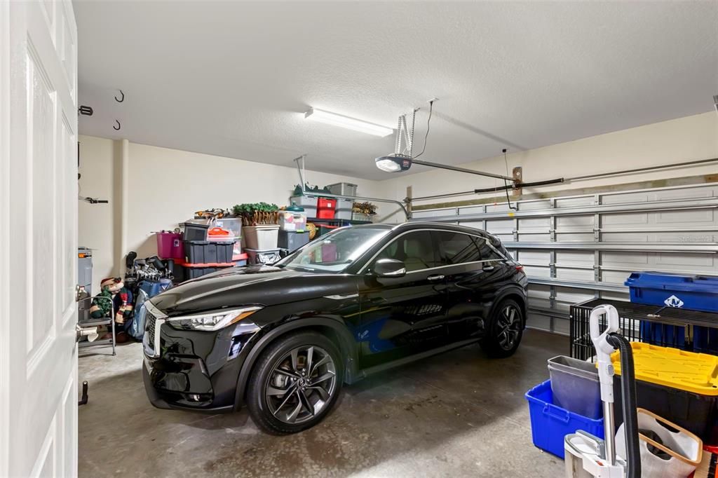 Garage, Interior
