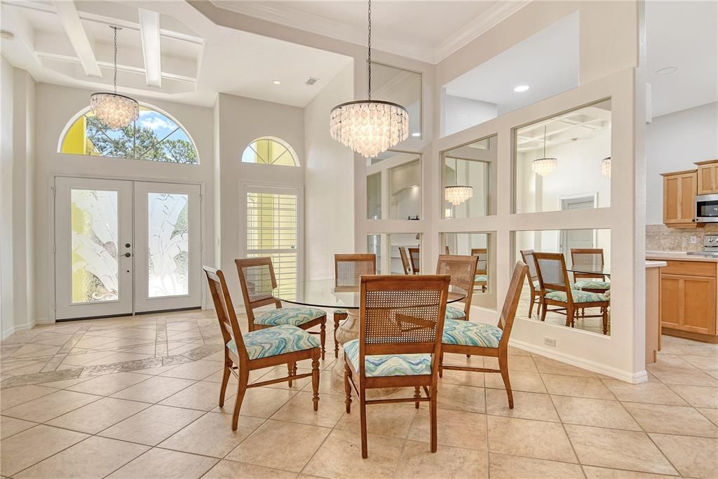 Chandelier, Dining room, Interior, Pendant Lights, Recessed Lighting