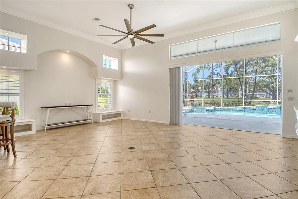 Empty room, Interior, Recessed Lighting
