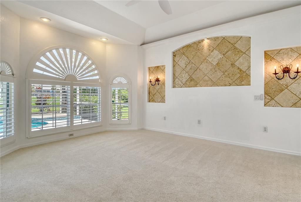 Empty room, Interior, Recessed Lighting