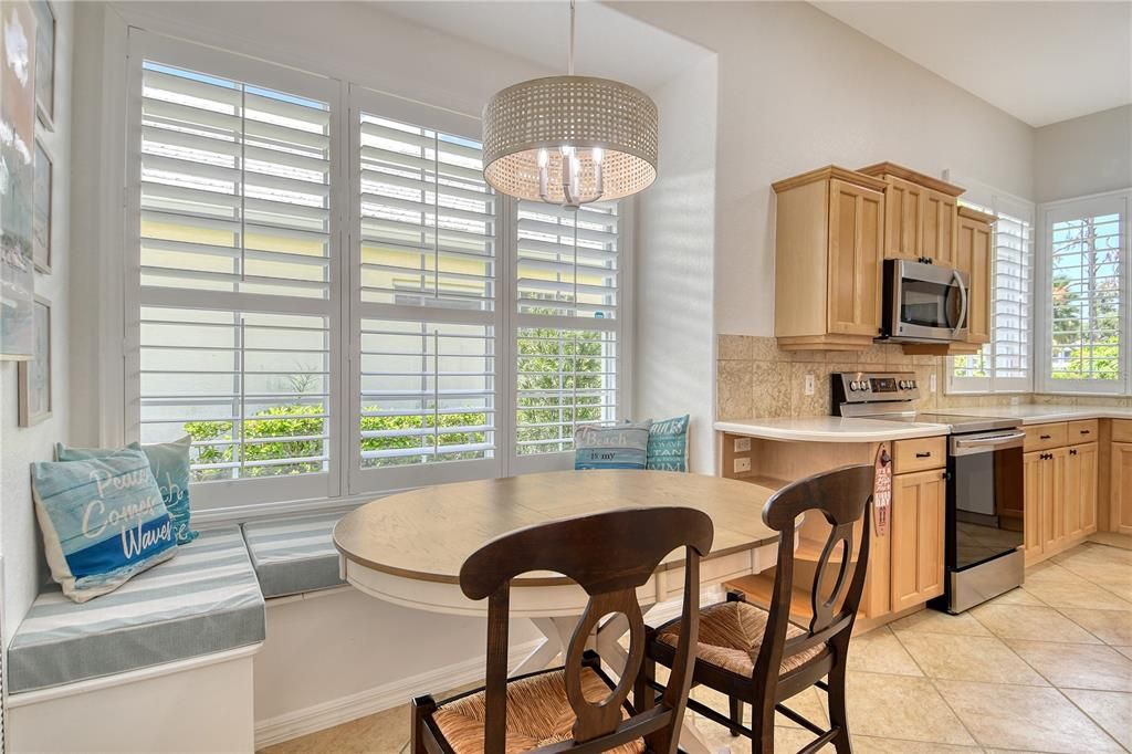 Dining room, Interior, Kitchen, Pendant Lights