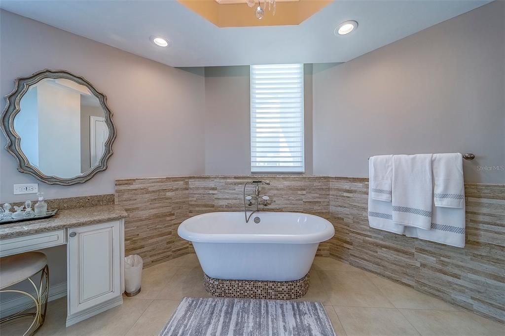 Bathroom, Free Standing Baths, Interior, Recessed Lighting