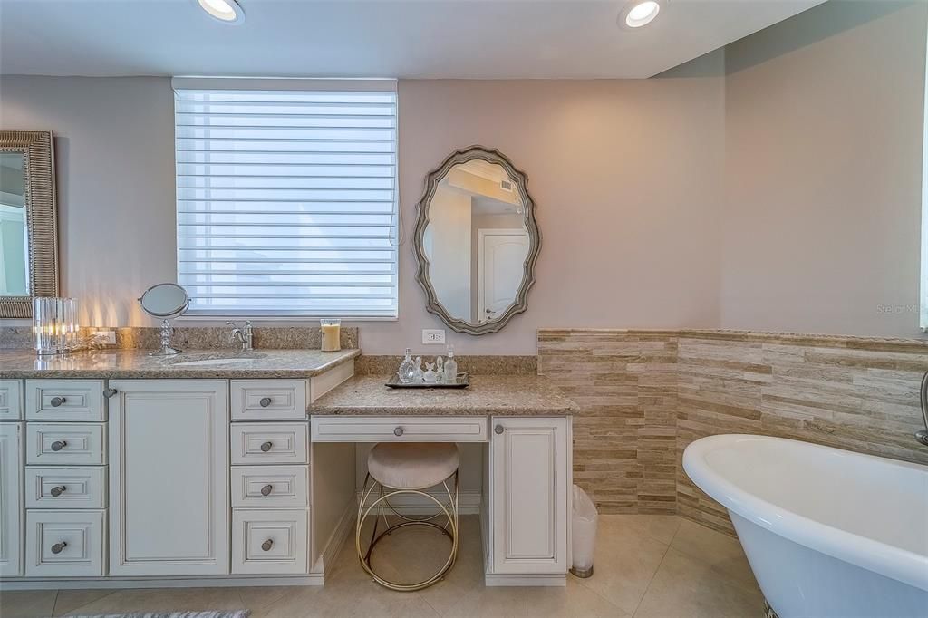 Bathroom, Dual Sink Vanities, Free Standing Baths, Interior, Recessed Lighting
