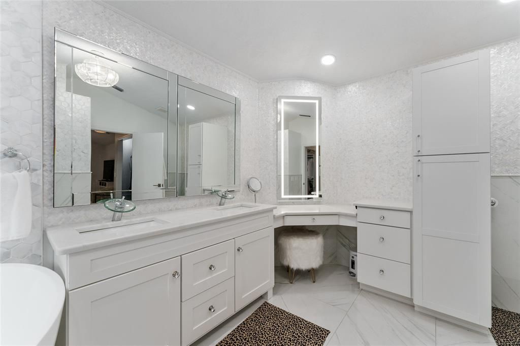 Bathroom, Dual Sink Vanities, Interior, Marble, Recessed Lighting
