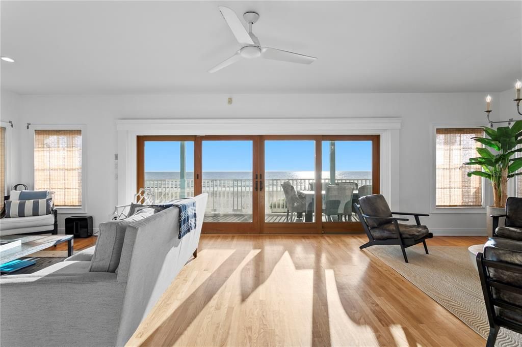 Interior, Living room, Recessed Lighting, Water, Wood Texture Flooring