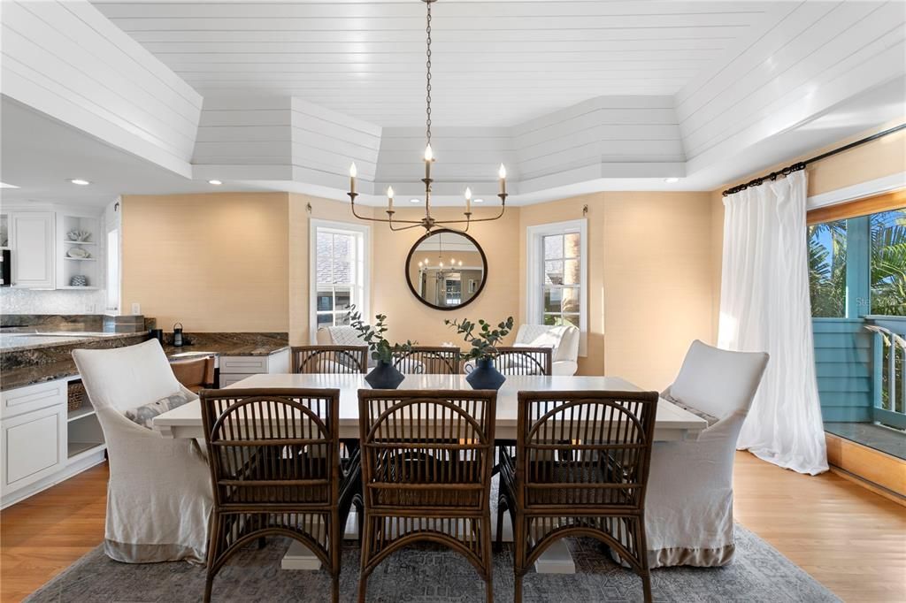 Chandelier, Dining room, Interior, Pendant Lights, Recessed Lighting, Wood Texture Flooring