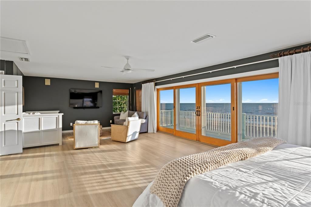 Bedroom, Interior, Water, Wood Texture Flooring