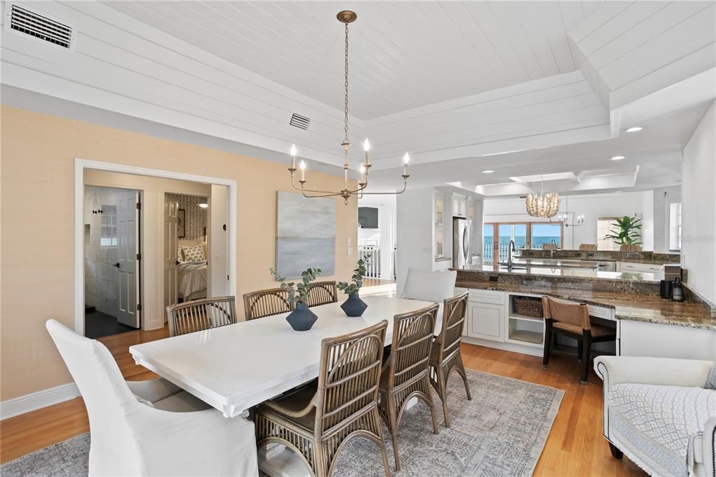 Chandelier, Dining room, Interior, Recessed Lighting, Water, Wood Texture Flooring