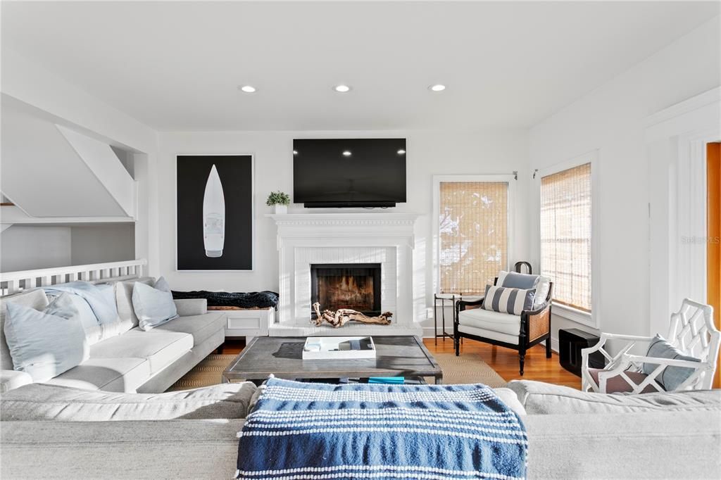 Fireplace, Interior, Living room, Recessed Lighting, Wood Texture Flooring