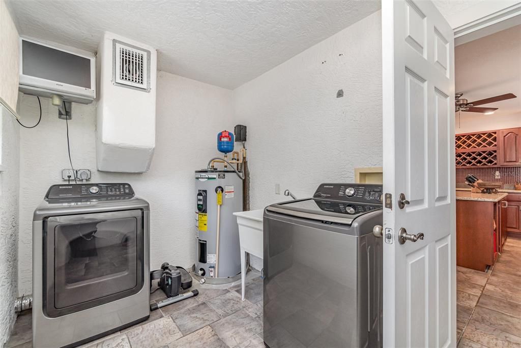 Interior, Washer