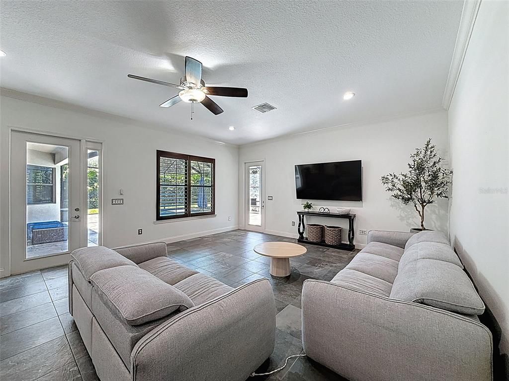 Fireplace, Interior, Living room, Recessed Lighting